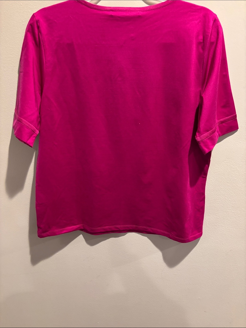 Ellen Tracy Short-Sleeve Crewneck Top in Fuchsia Pink size L - Picture 7 of 7